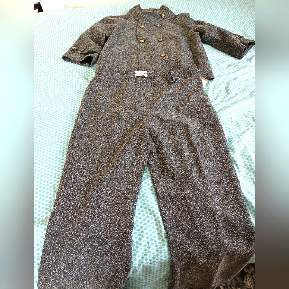 Convington Women's Set Wide Leg Pant and Cropped Blazer Size Large